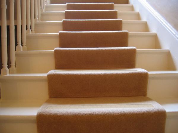 No-slip Strips, Carpeted Stairs via No-slip Strip