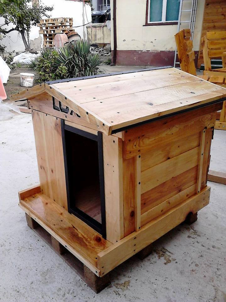 How to Build A Cool Pallet Dog House via 101 Pallet Ideas