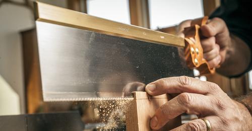 Power Jointer via //www.luxuryhomestuff.com/#luxuryhomestuff.com/#woodsmithtips.com