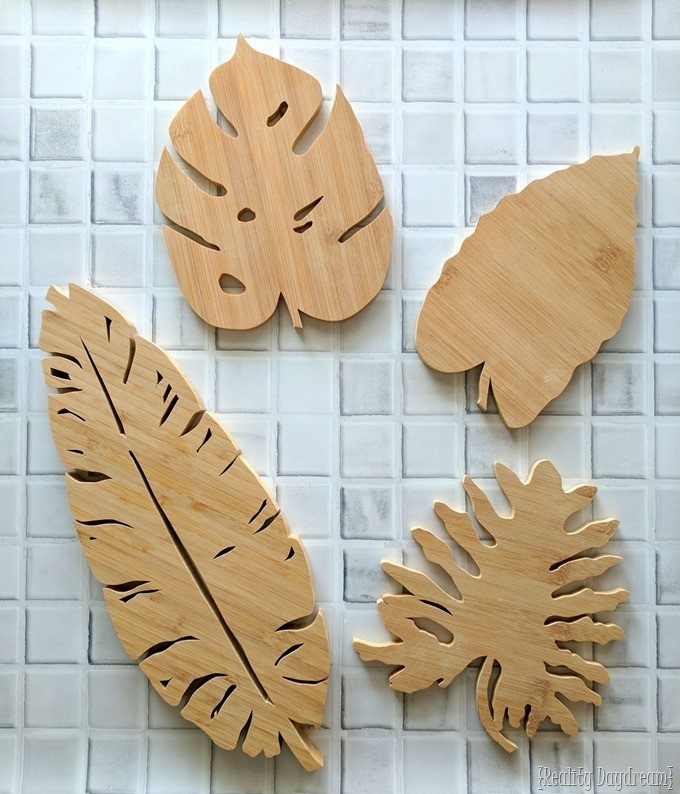 Wooden-or-Bamboo-Leaf-Trivets-made-from-a-cutting-board-with-a-SCROLL-SAW-Reality-Daydream